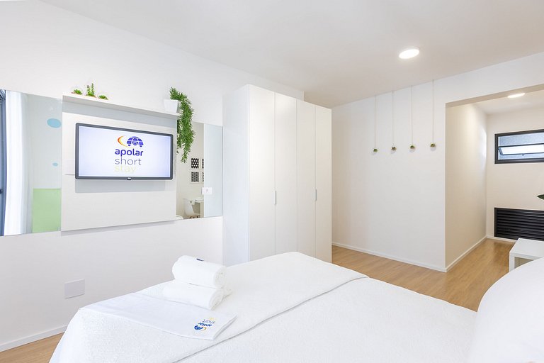 Apartamento estudio céntrico con balcón privado.