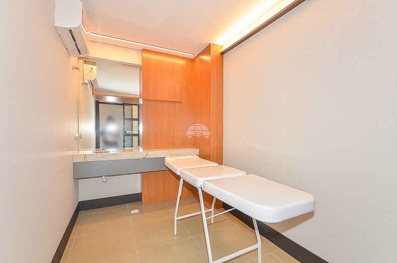 Apartamento estudio céntrico con balcón privado.