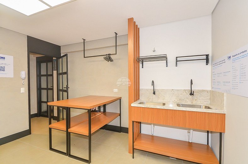 Apartamento estudio céntrico con balcón privado.