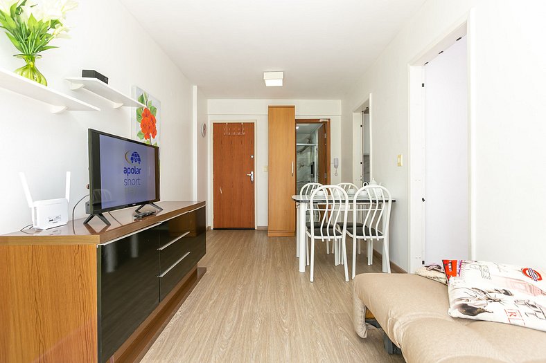 Apartamento estudio céntrico con balcón privado.