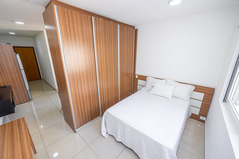 Apartamento finamente decorado, no Centro de Curitiba, até 2