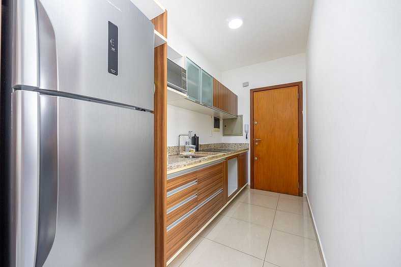 Apartamento finamente decorado, no Centro de Curitiba, até 2