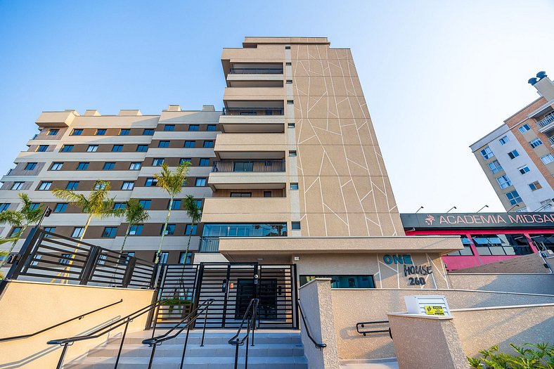 Apartamento finamente decorado no Centro de Curitiba, até 2